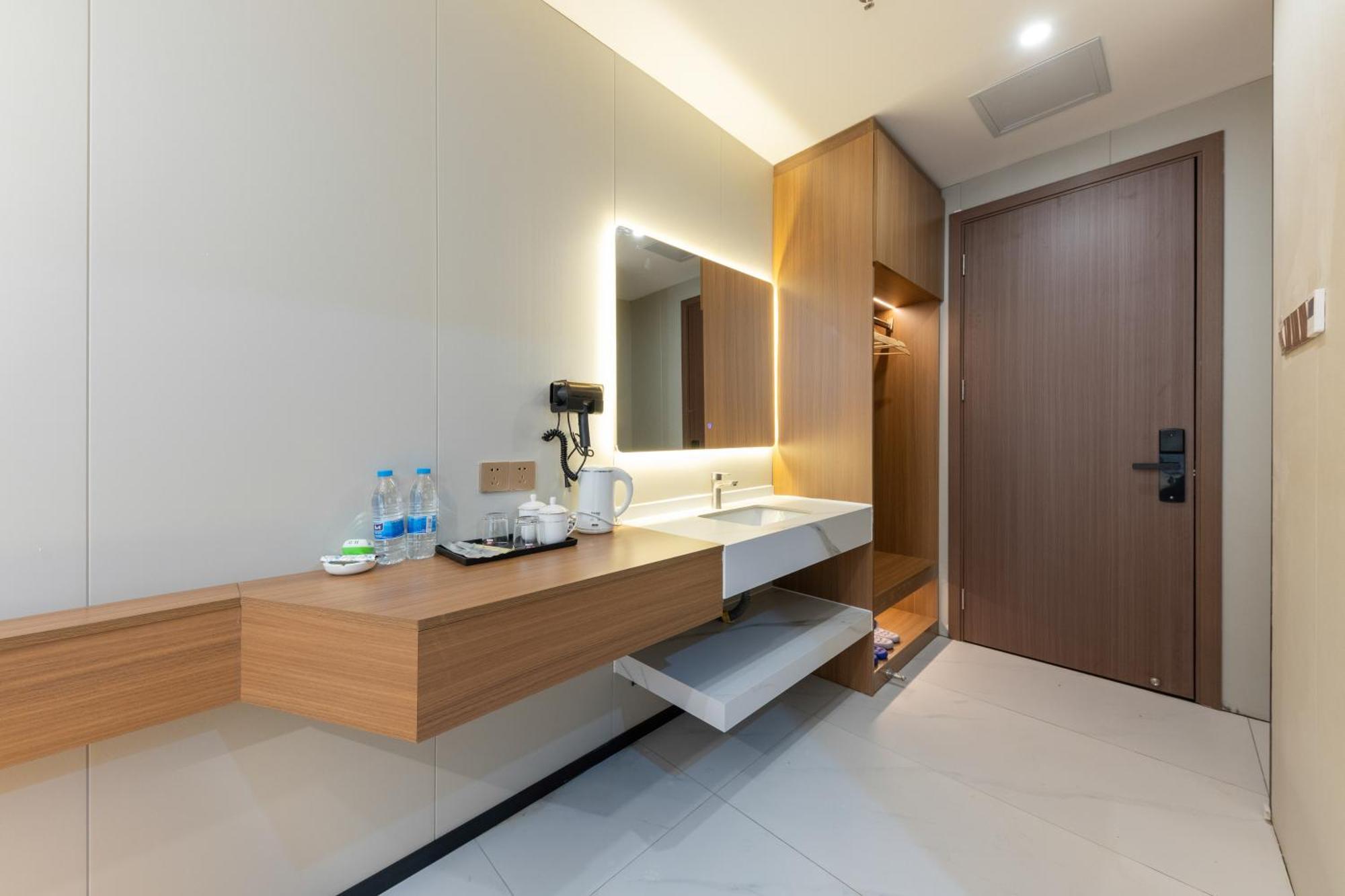 Guangzhou Haiyue Hotel Экстерьер фото