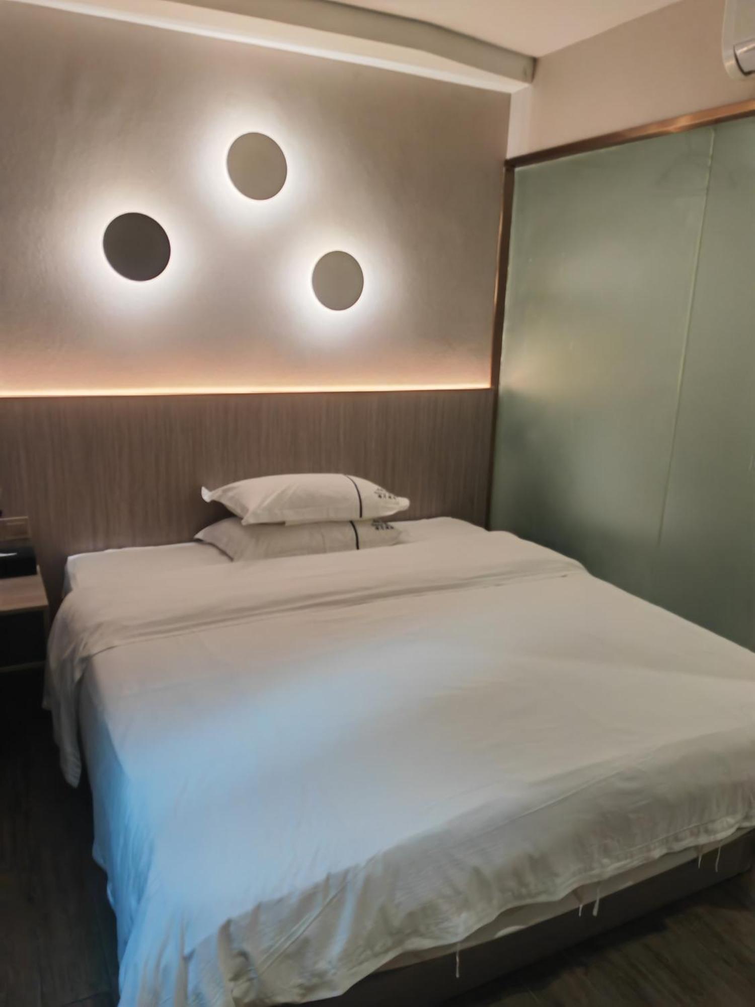 Guangzhou Haiyue Hotel Экстерьер фото